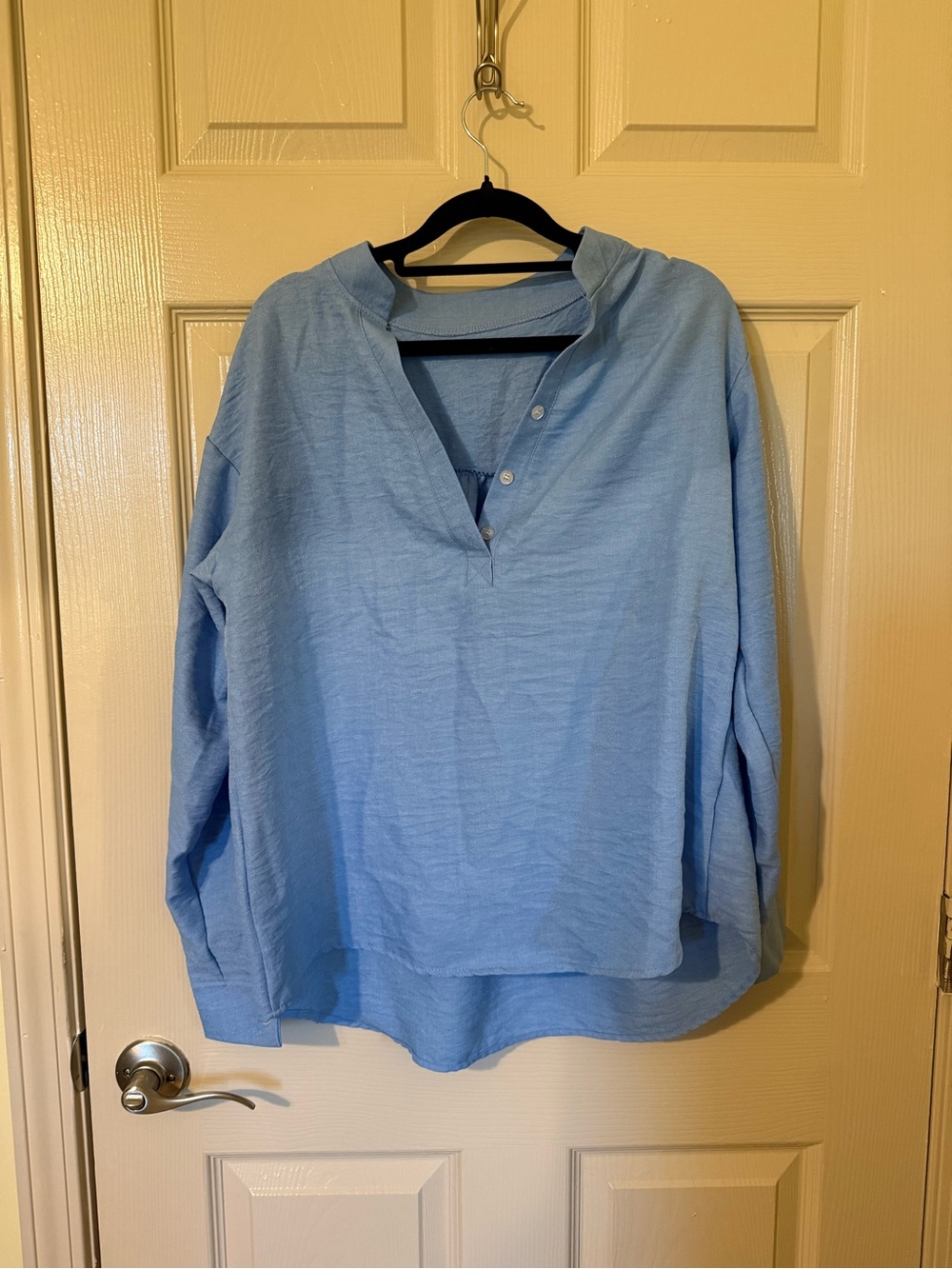 Light Blue Men's Long-Sleeve Henley Shirt